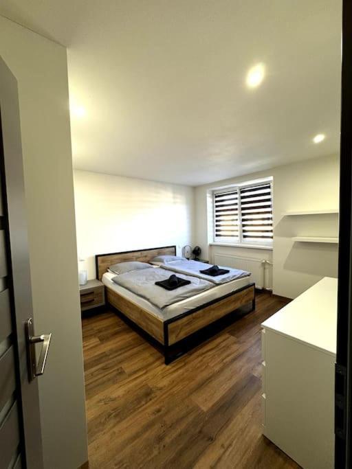 Modern Apartment In City Centre Banská Bystrica Extérieur photo